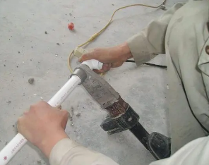 顺平漏水维修电话